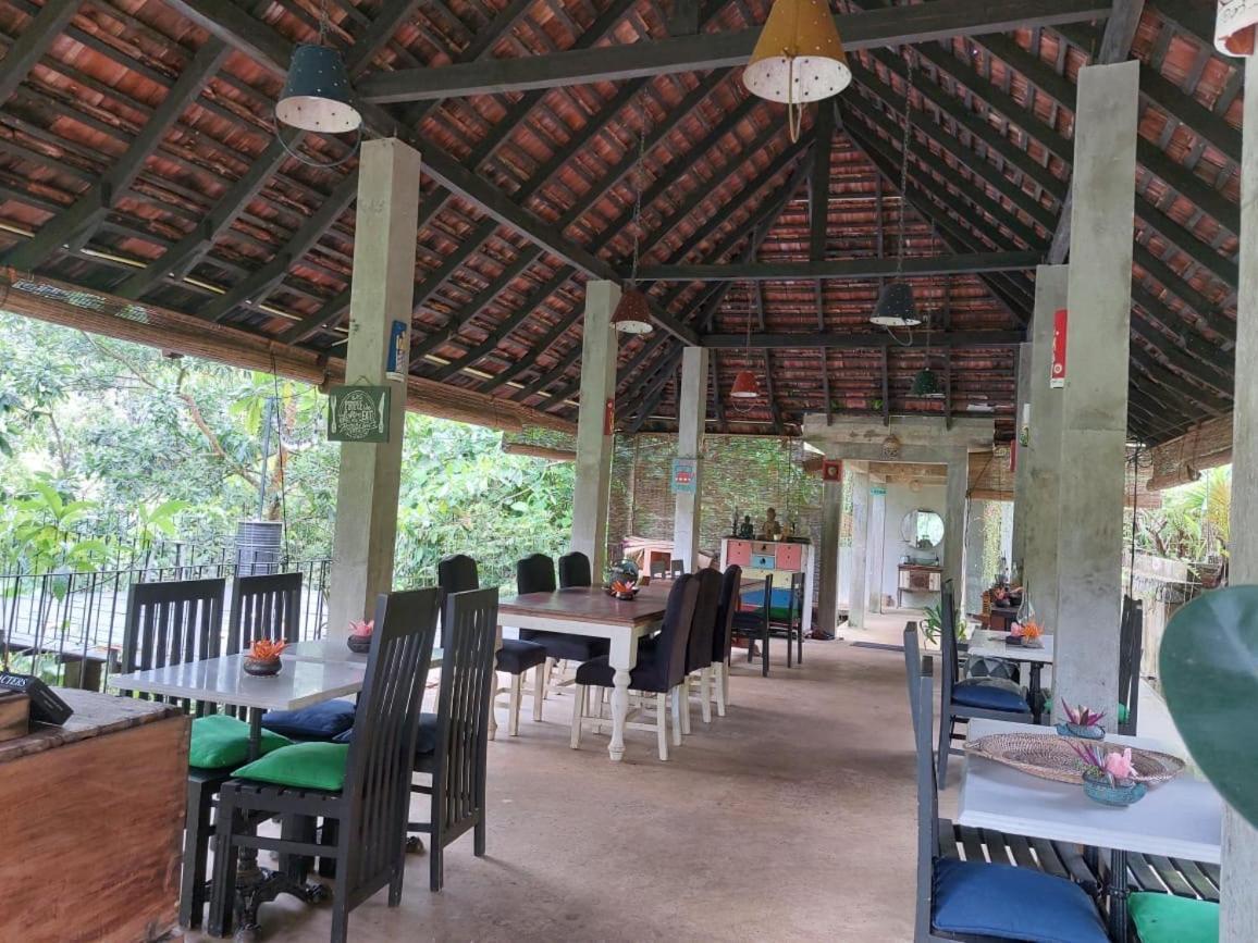 Jansen's Sinharaja Rainforest Retreat Resort Kudawe