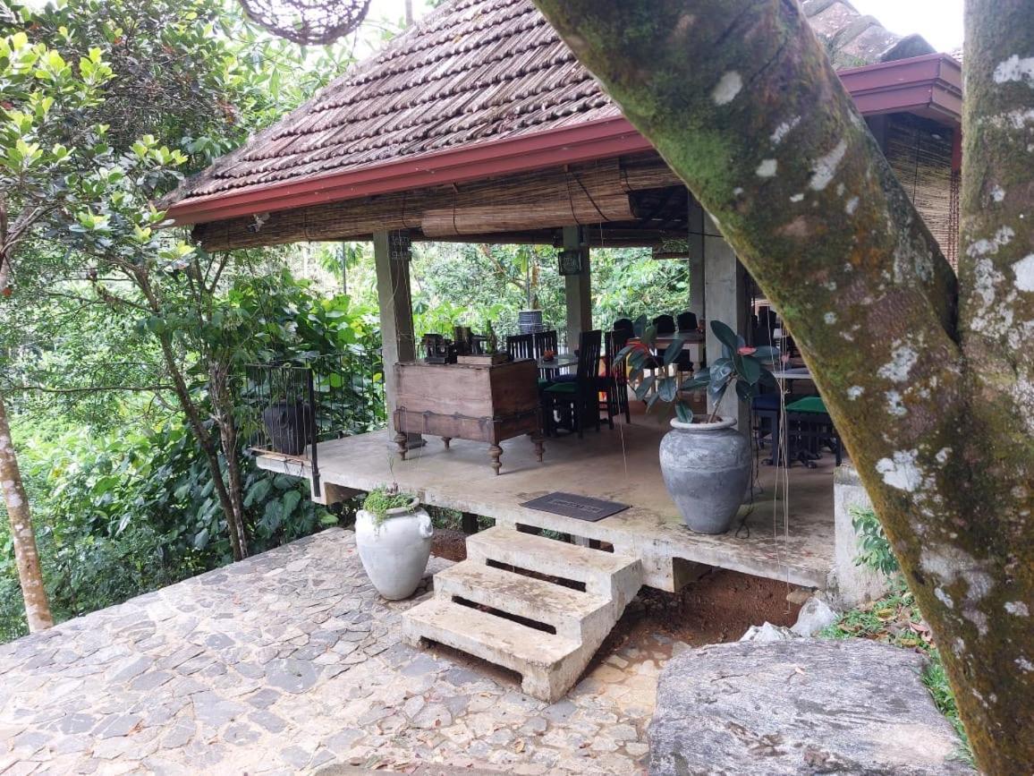 Jansen's Sinharaja Rainforest Retreat Resort *